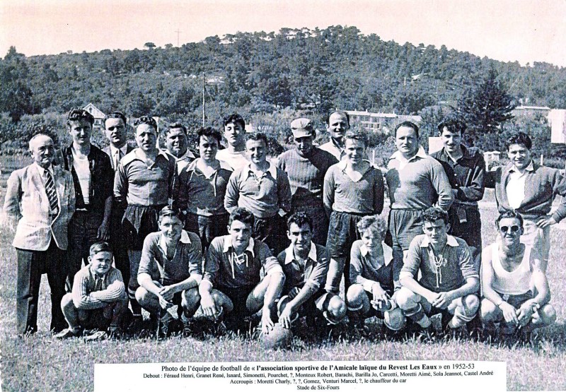 La section Football Seniors de l'Amicale Laïque en 1952 - 1953